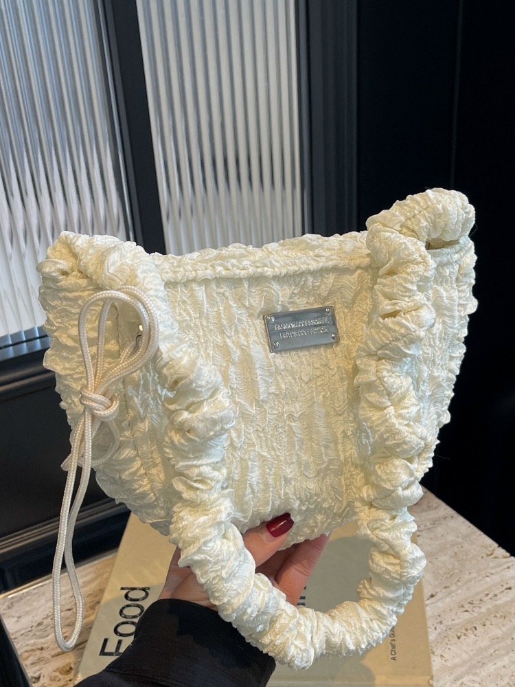 Korean Fashion Cream Puff Bag Women 2024 New Large Capacity Pleated Dumpling Bag Versatile Crossbody Bag - Image 2