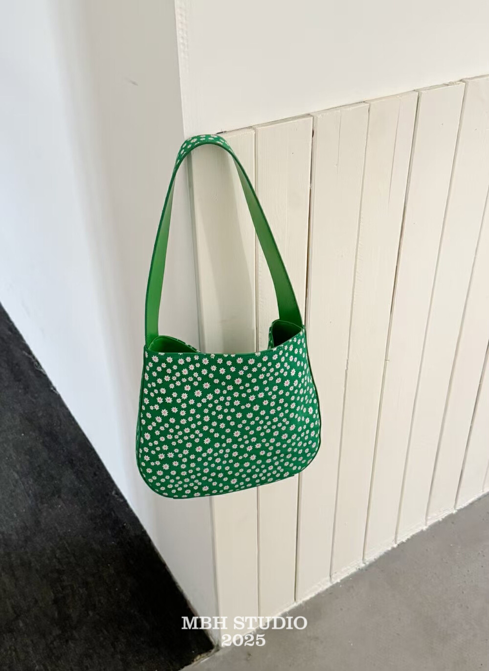 MBH Summer Fresh Floral Tote Travel Vacation Shoulder Bag