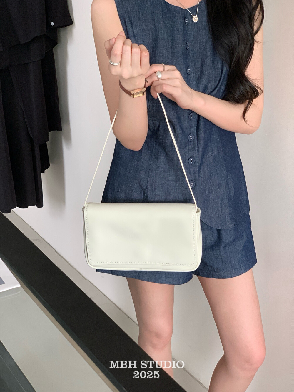 MBH Minimalist Deer Print Leather Messenger Bag Large Capacity Crossbody Shoulder Bag with Strap